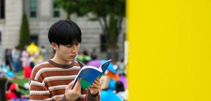 韓國：世界讀書日 享受戶外閱讀